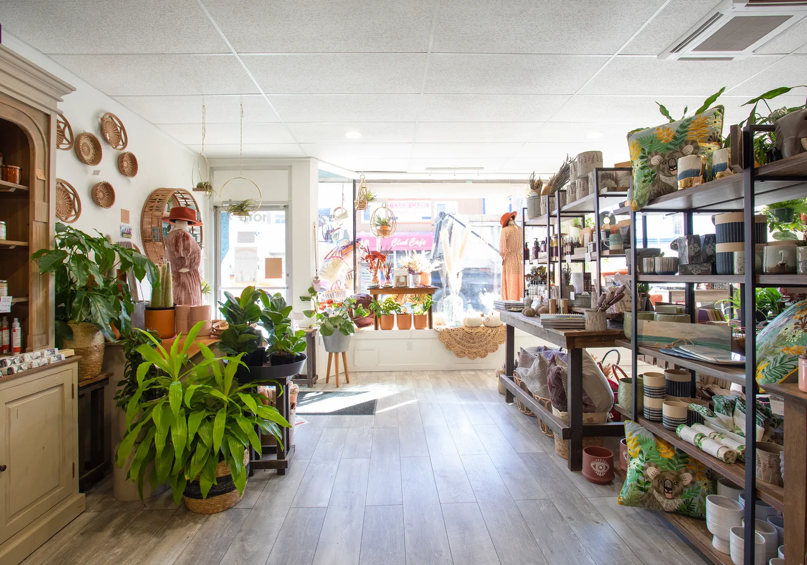 creston bc shopping store plants clothes baby decor